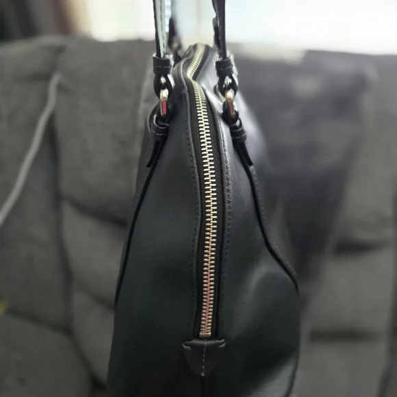 Coach Black Leather Women's Bag - Picture 8 of 8